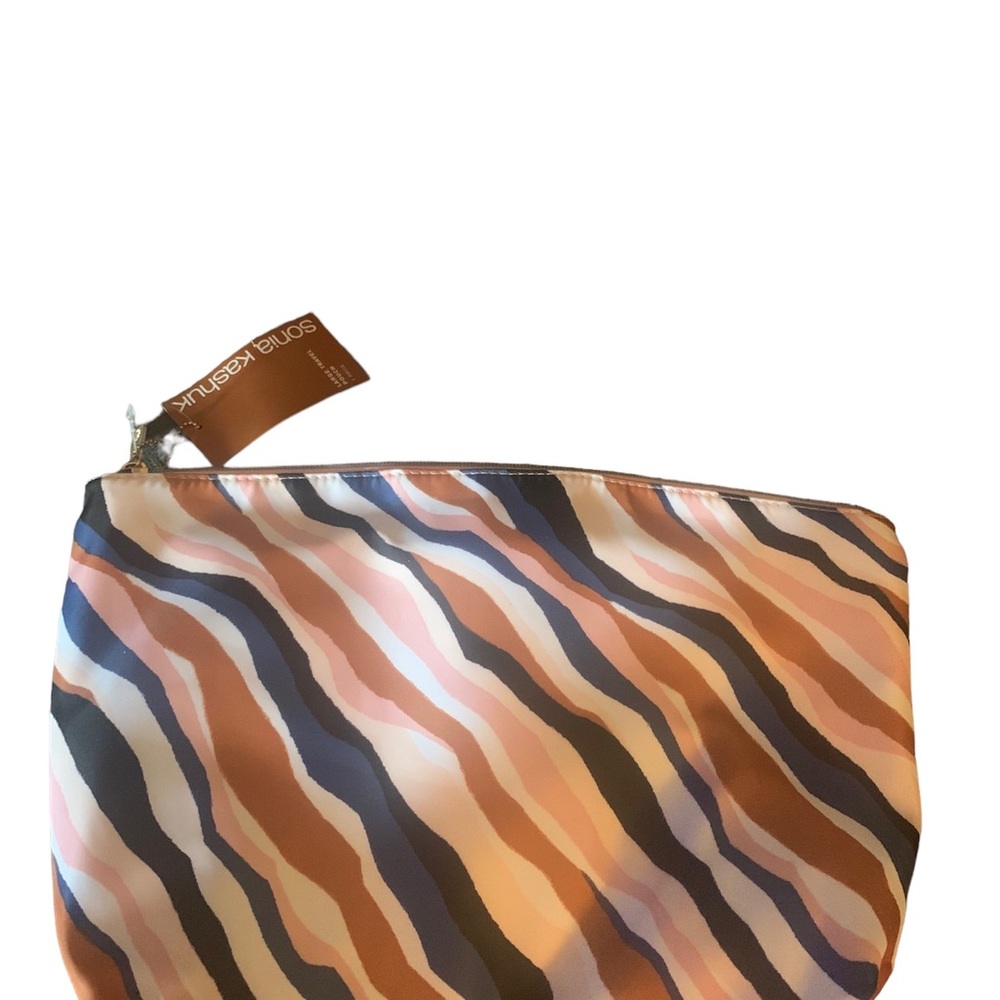 NWT large makeup bag
